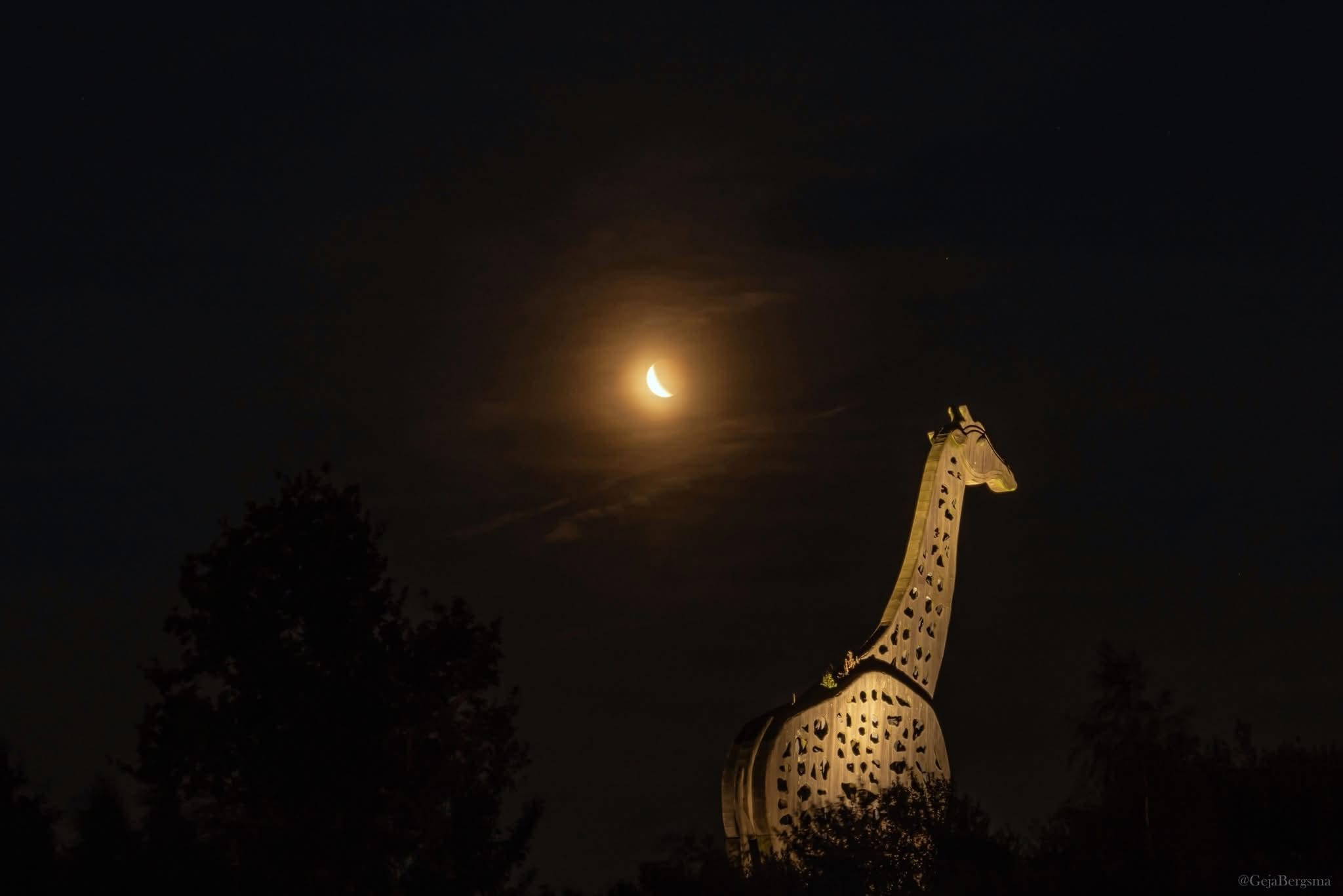 Maansverduistering zorgt voor bijzondere avond in Emmen