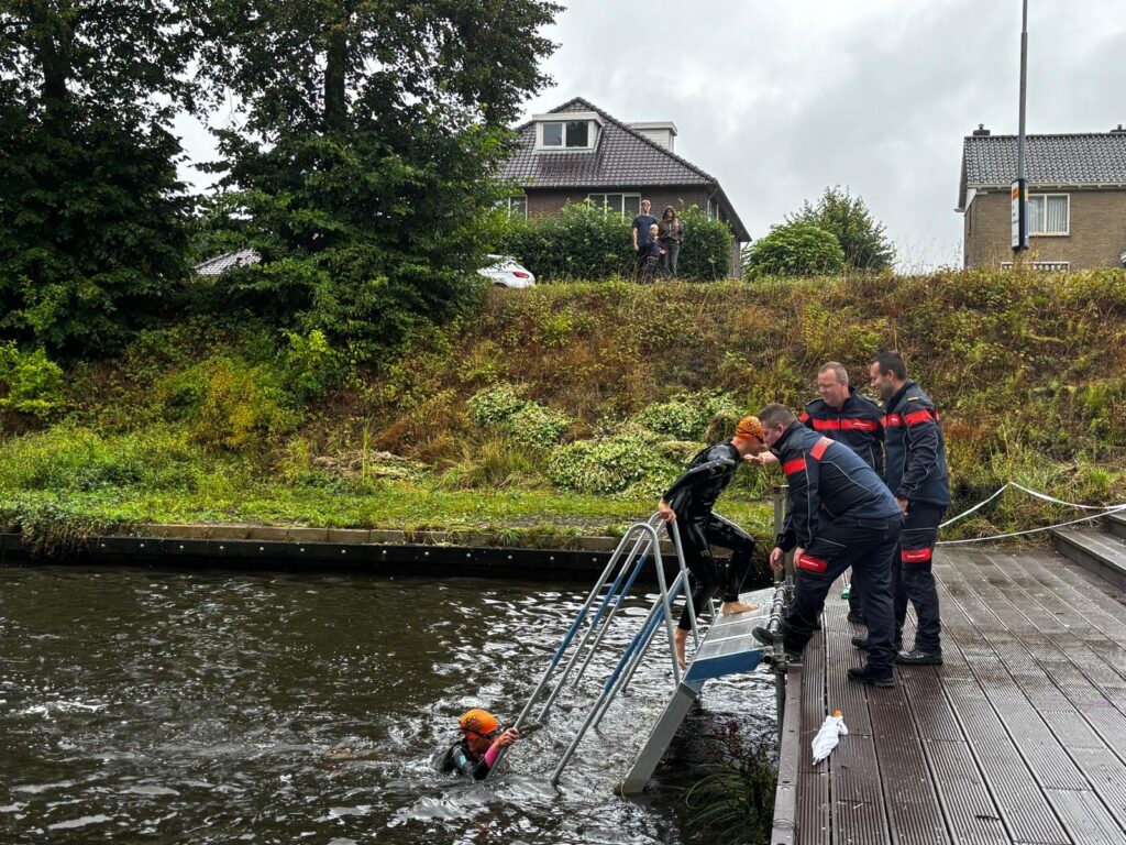 triathlon klazienaveen ondanks regen volop in gang 05
