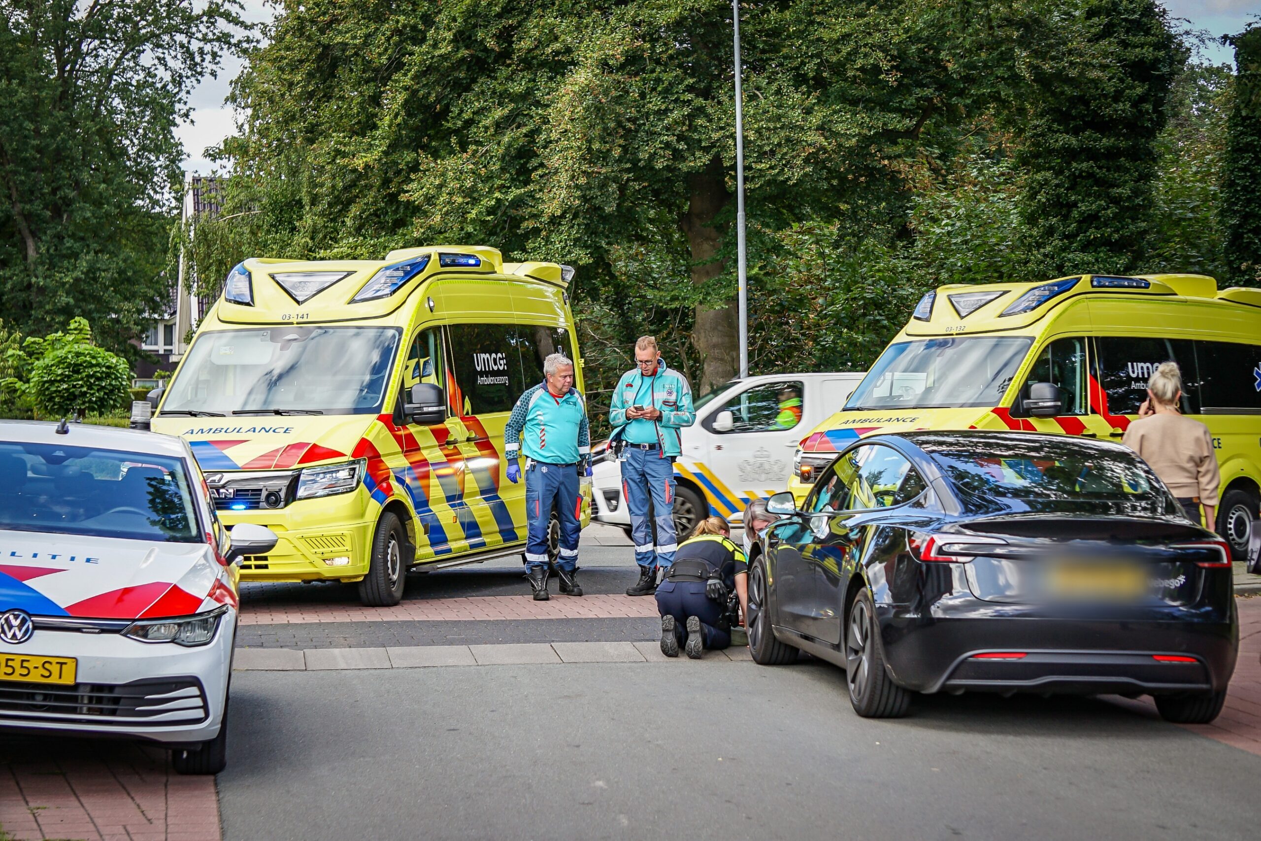 fietser gewond bij botsing met auto op prinsenlaan in emmen 01
