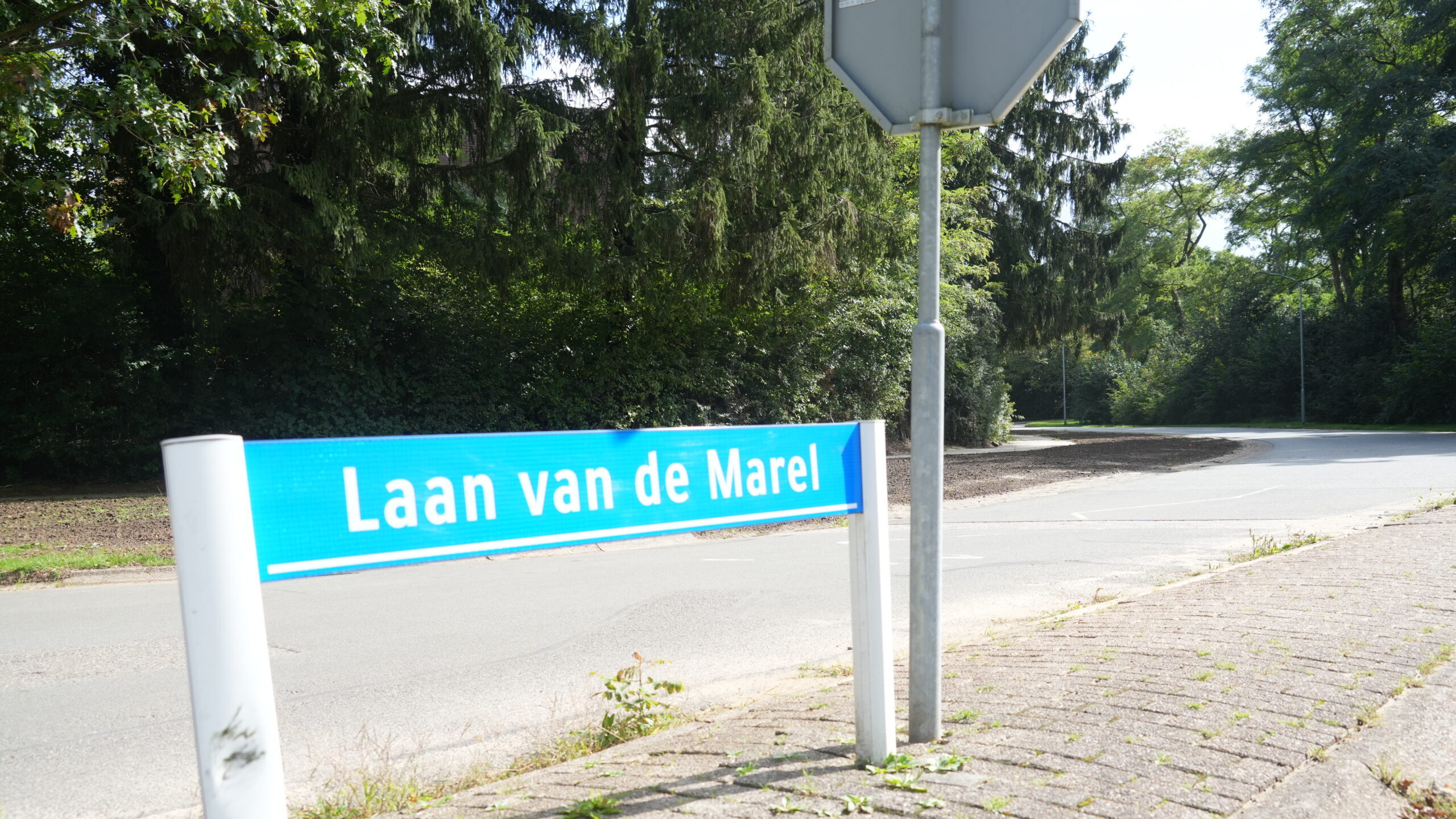 politie zoekt getuigen na beschieting woning in emmen 01