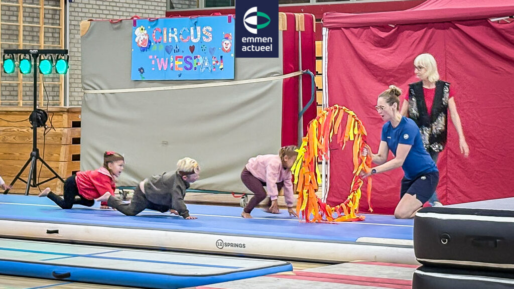 leerlingen cb twiespan in emmen sluiten kinderboekenweek af met spectaculaire circusdag 02