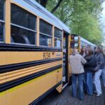 zes amerikaanse schoolbussen maken zich klaar voor de achtste editie van buspop emmen 01